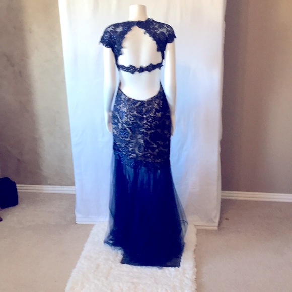 Worn once to Prom. Good Condition. - Picture 2 of 6
